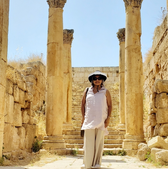 Meet your Posher, Elizabeth - Picture 11 of 12